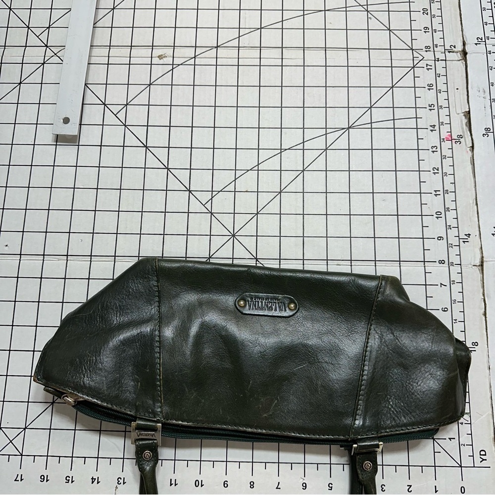 Valentina made in Italy leather shoulder bag - Picture 3 of 7